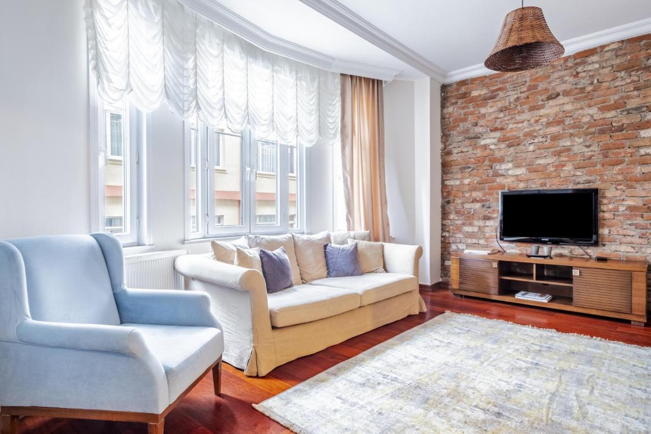 Centrally Located Apartment With Balcony In Sisli Estambul Exterior foto