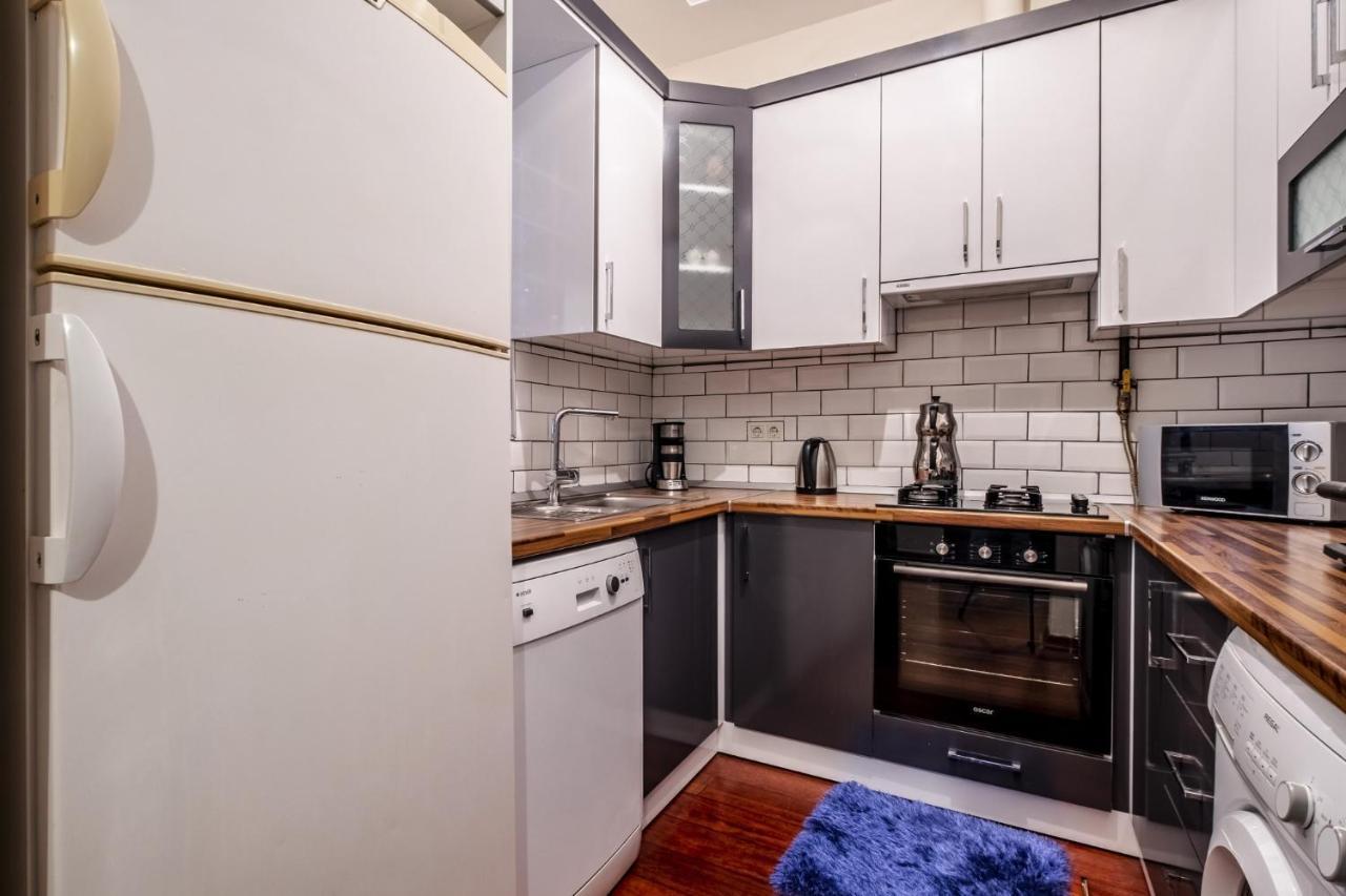 Centrally Located Apartment With Balcony In Sisli Estambul Exterior foto